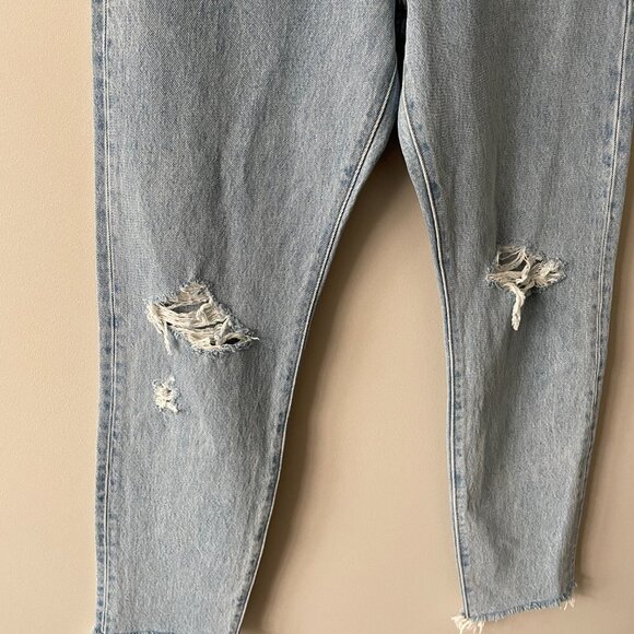 LEVI'S Wedgie Icon Denim High Rise Ripped Cropped Jeans Frayed Hem Blue 28 - Picture 9 of 10